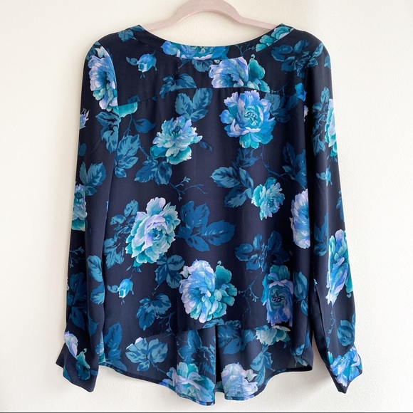 LOFT Tops - LOFT Icy Blue Floral Blouse Size Small